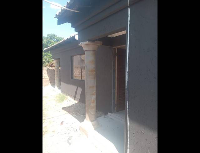 3 BEDROOM HOUSE FOR SALE IN PROTEA GLEN EXT